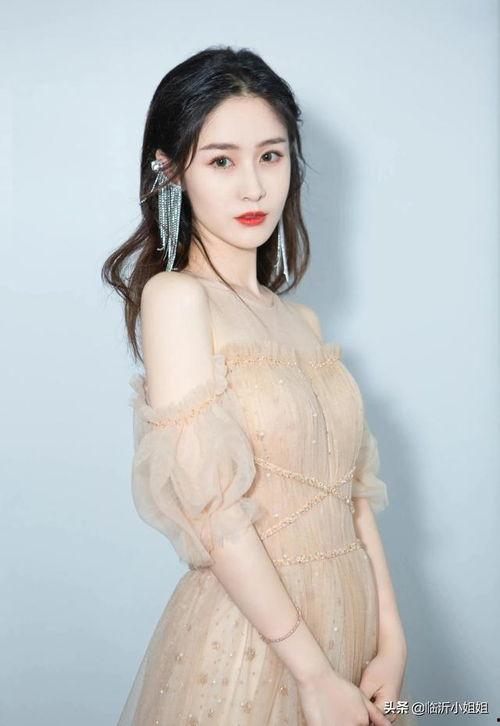 美女主播梁田图片