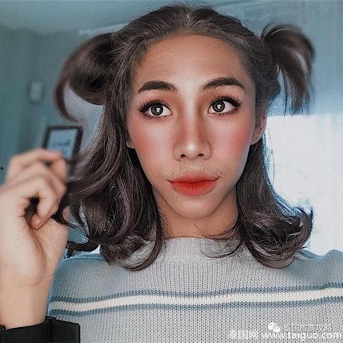 网红小胡子,魅力四射的时尚风向标