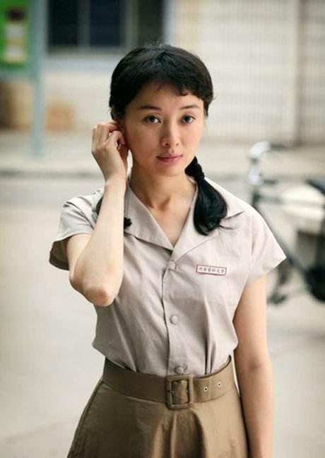 蒋勤勤家庭背景,名门望族出身，演艺事业璀璨夺目